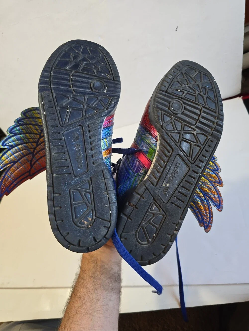Adidas x Jeremy Scott JS Wings Iridescent Rainbow Sneakers Mens Size 7.5
